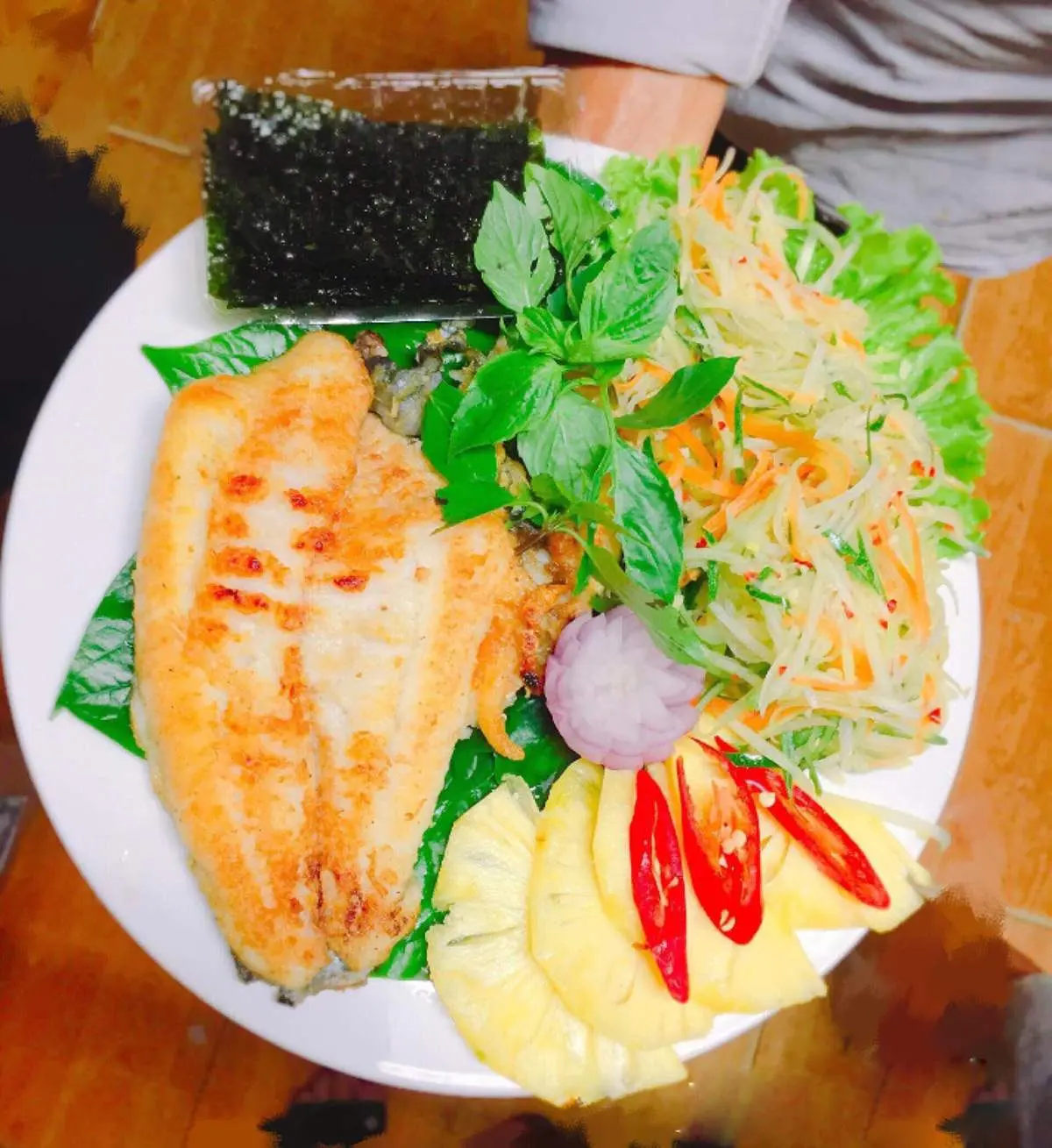 Ghé Kim Tuyến Restaurant tận hưởng không gian ẩm thực sang trọng, tinh tế 6
