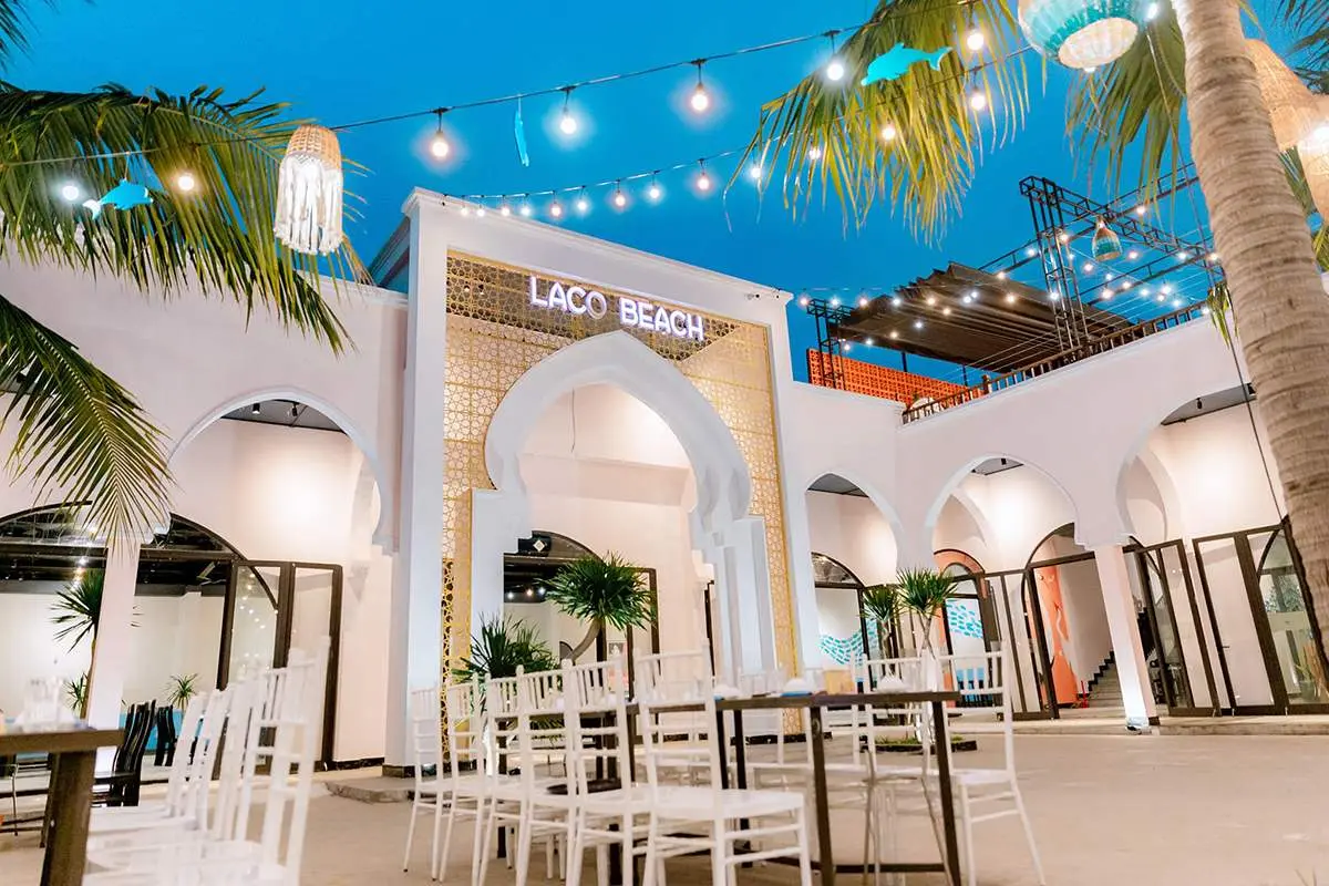 Ghé Nhà hàng Lá Cọ Flamingo Beach Quảng Bình thưởng thức hải sản tươi ngon 2