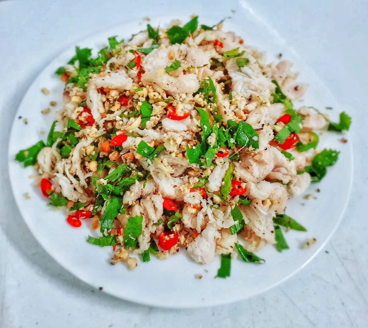 Gỏi cá nghéo Quảng Bình độc đáo không phải mùa nào cũng có 3