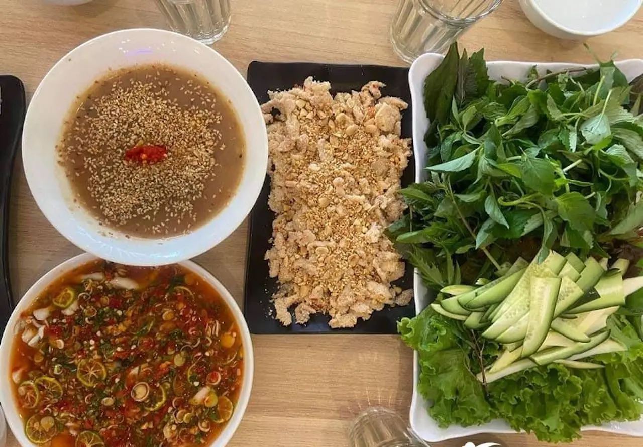 Kh&aacute;m ph&aacute; chuy&ecirc;n mục Ăn g&igrave; khi du lịch Quảng B&igrave;nh c&ugrave;ng MIA.vn 2