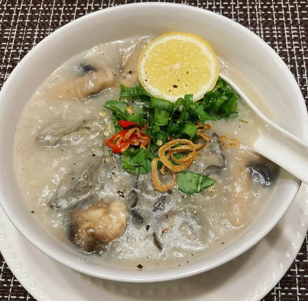 Thưởng thức Ch&aacute;o h&agrave;u Quảng B&igrave;nh thơm ngon lạ miệng 2