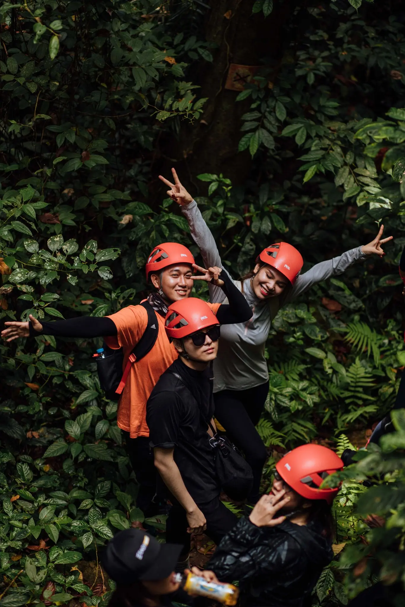 Kh&aacute;m ph&aacute; 2 ng&agrave;y trekking Phong Nha Kẻ B&agrave;ng c&ugrave;ng Phan Dung 2
