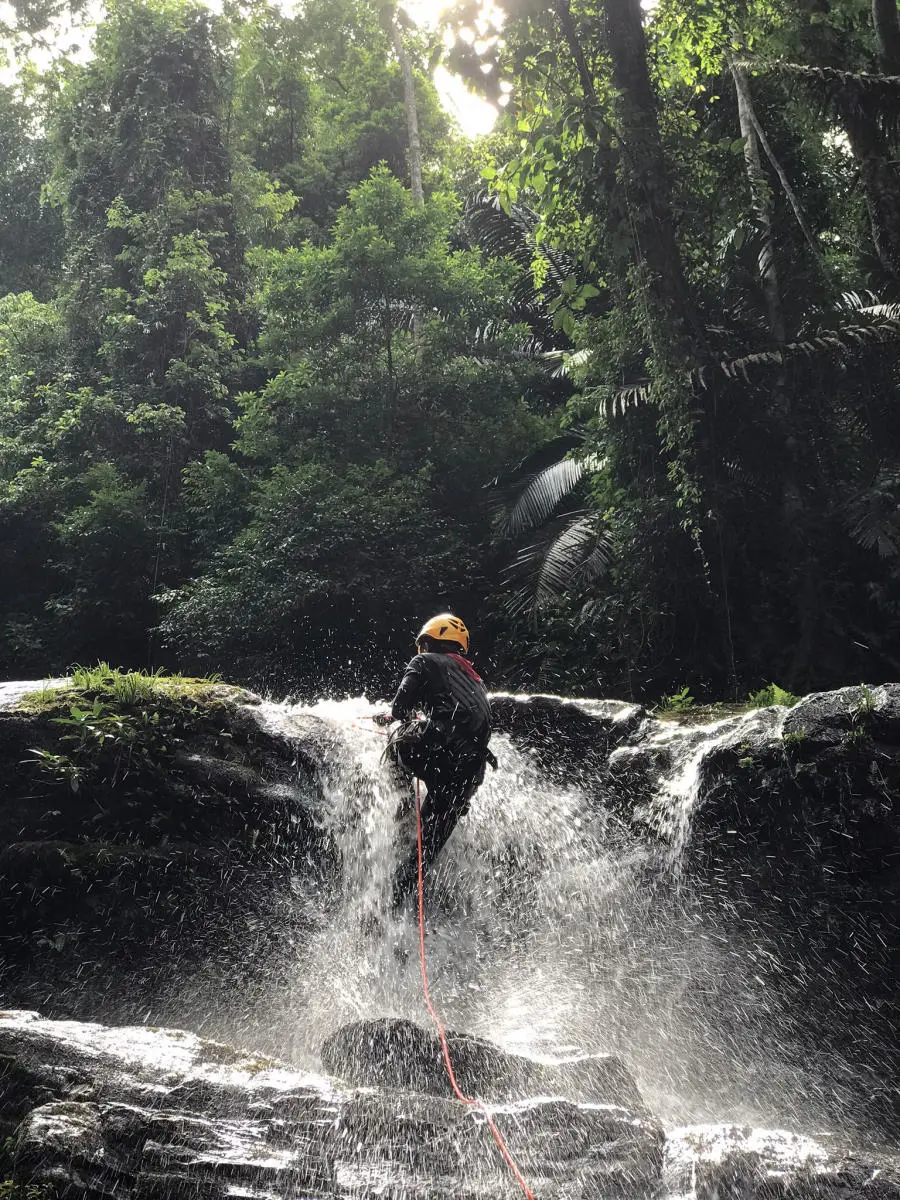 Review cung đường Trekking Quảng B&igrave;nh vượt qua Th&aacute;c Dương Cầm tuyệt đẹp 9