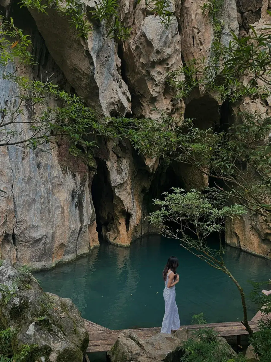 Thung lũng Sinh Tồn, Hang E th&aacute;ch thức những đ&ocirc;i ch&acirc;n đam m&ecirc; kh&aacute;m ph&aacute; 3