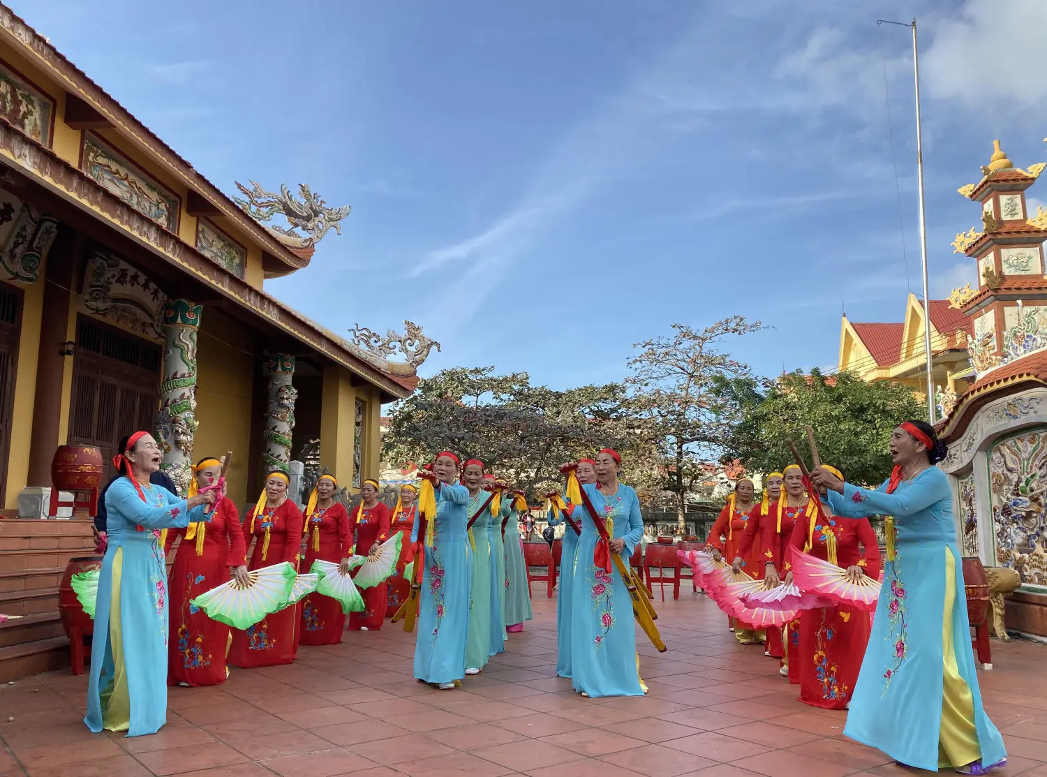 Kh&aacute;m ph&aacute; Lễ hội cầu m&ugrave;a Quảng B&igrave;nh c&oacute; g&igrave; đặc sắc 3