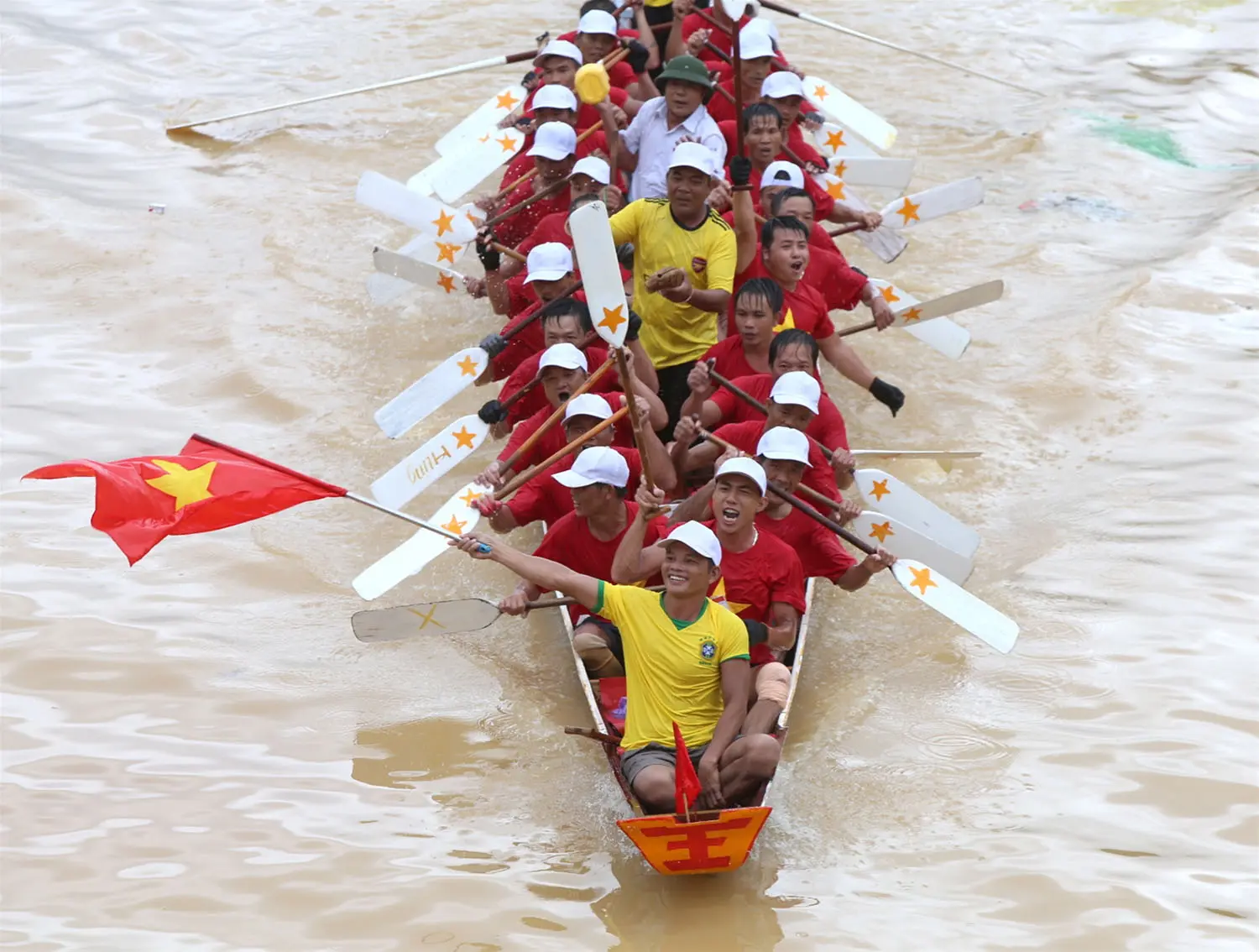 Lễ hội đua thuyền truyền thống Quảng B&igrave;nh, n&eacute;t văn h&oacute;a miền s&ocirc;ng nước Lệ Thủy 9