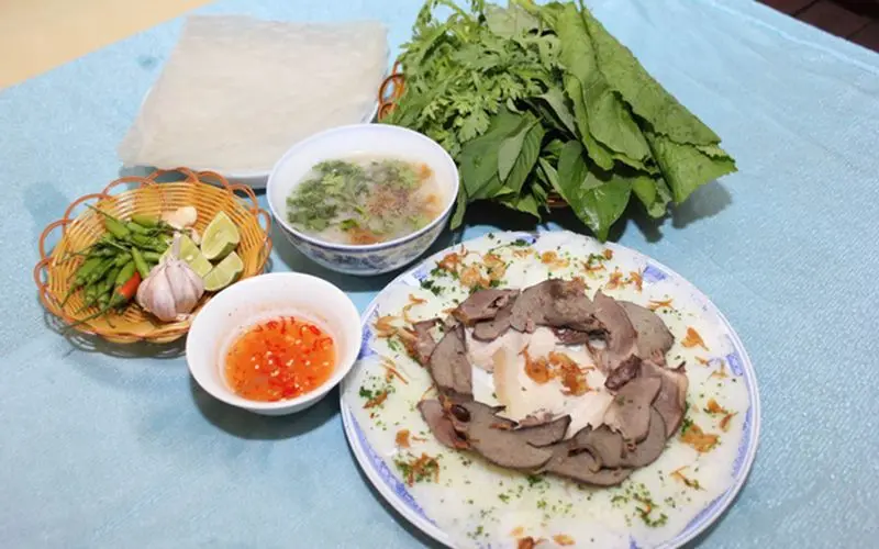 Chinh phục 13 qu&aacute;n b&aacute;nh hỏi ch&aacute;o l&ograve;ng Quy Nhơn ngon nhất 7