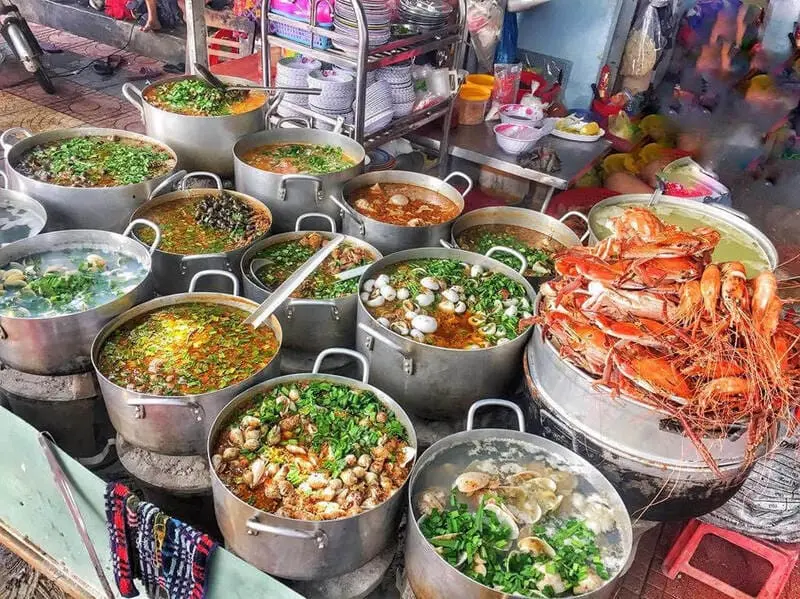Oanh tạc phố ẩm thực Quy Nhơn c&ugrave;ng top m&oacute;n ngon qu&ecirc;n lối về 4