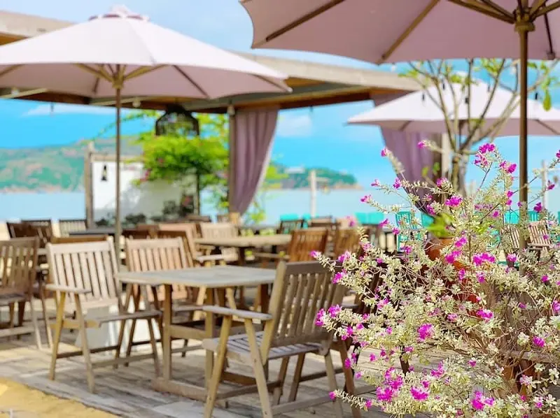 Surf Bar Quy Nhơn view biển gọi ngắm hoàng hôn tuyệt đỉnh 9