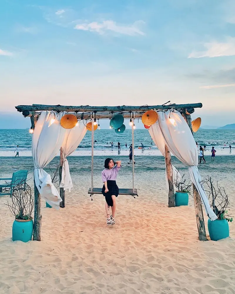 Surf Bar Quy Nhơn view biển gọi ngắm hoàng hôn tuyệt đỉnh 8