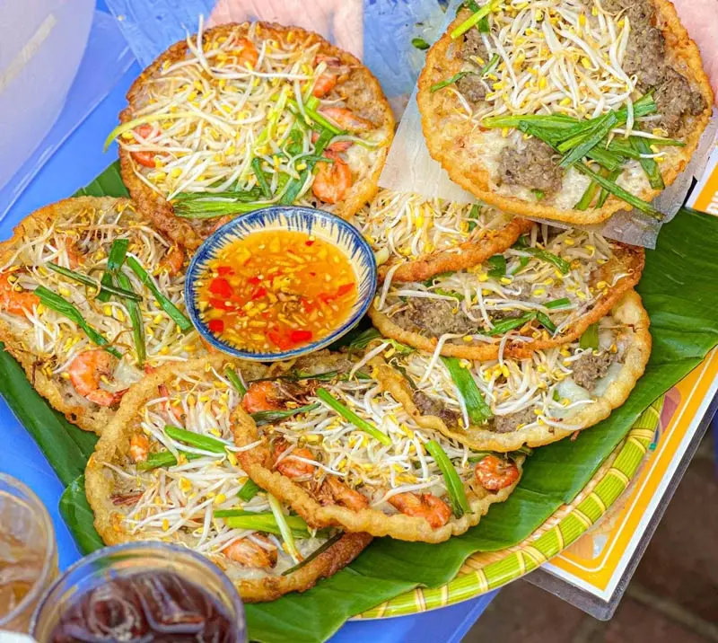 Top 10+ m&oacute;n ăn vặt Quy Nhơn nhất định phải nếm thử 2