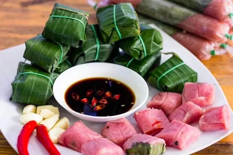 Top 9 m&oacute;n ngon Quy Nhơn l&agrave;m n&ecirc;n t&ecirc;n tuổi ẩm thực xứ biển 2