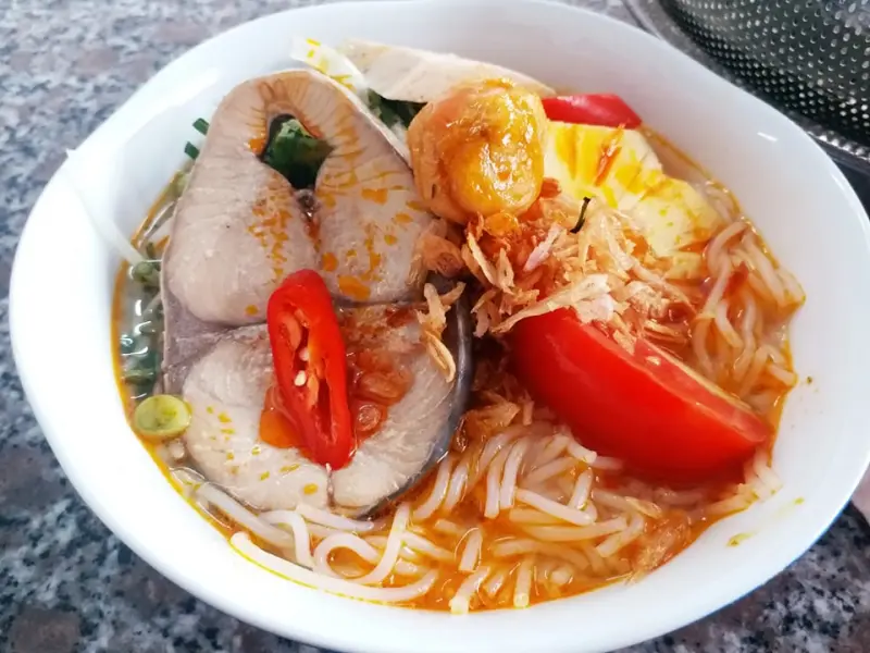 Top 9 qu&aacute;n b&uacute;n chả c&aacute; Quy Nhơn ngon nức tiếng bạn c&oacute; thể thử 4