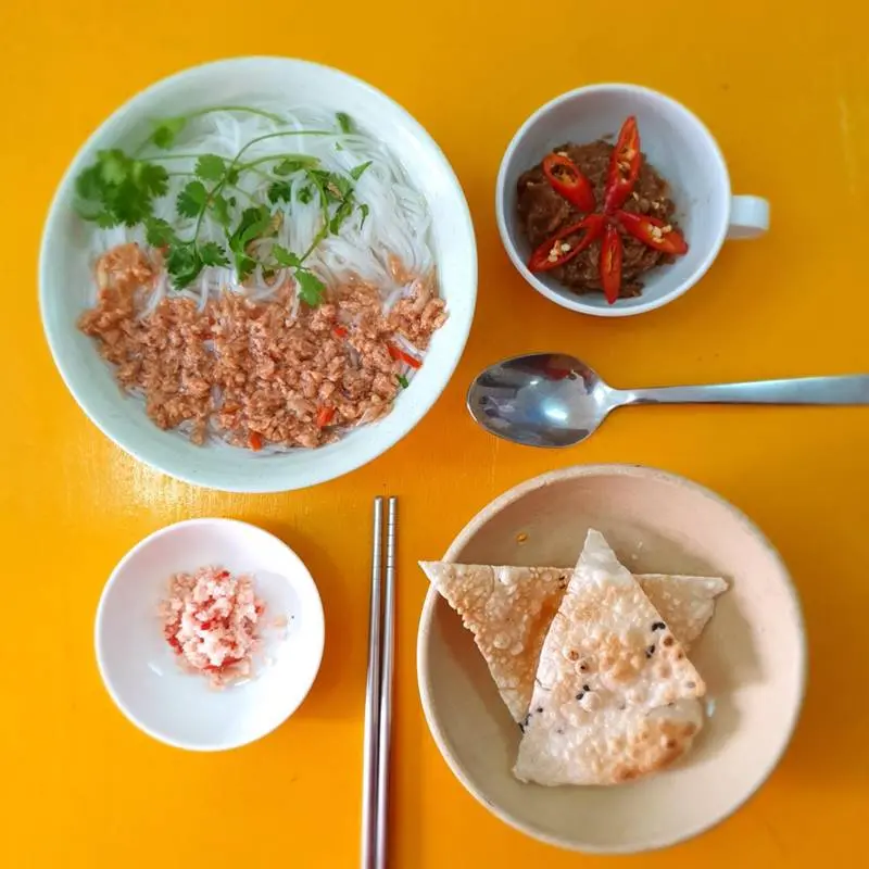 Top qu&aacute;n b&uacute;n rạm Quy Nhơn bạn phải thử khi đến B&igrave;nh Định 8