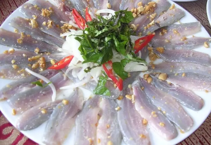 Gh&eacute; thăm b&atilde;i biển Lộ Di&ecirc;u: n&eacute;t nguy&ecirc;n sơ đầy quyến rũ 16