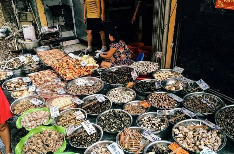 Kh&aacute;m ph&aacute; Chợ đ&ecirc;m Quy Nhơn, điểm vui chơi, mua sắm đặc biệt tại B&igrave;nh Định 7