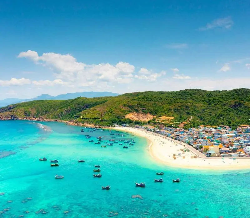 Du lịch Quy Nhơn dịp hè này đi đâu, ăn gì