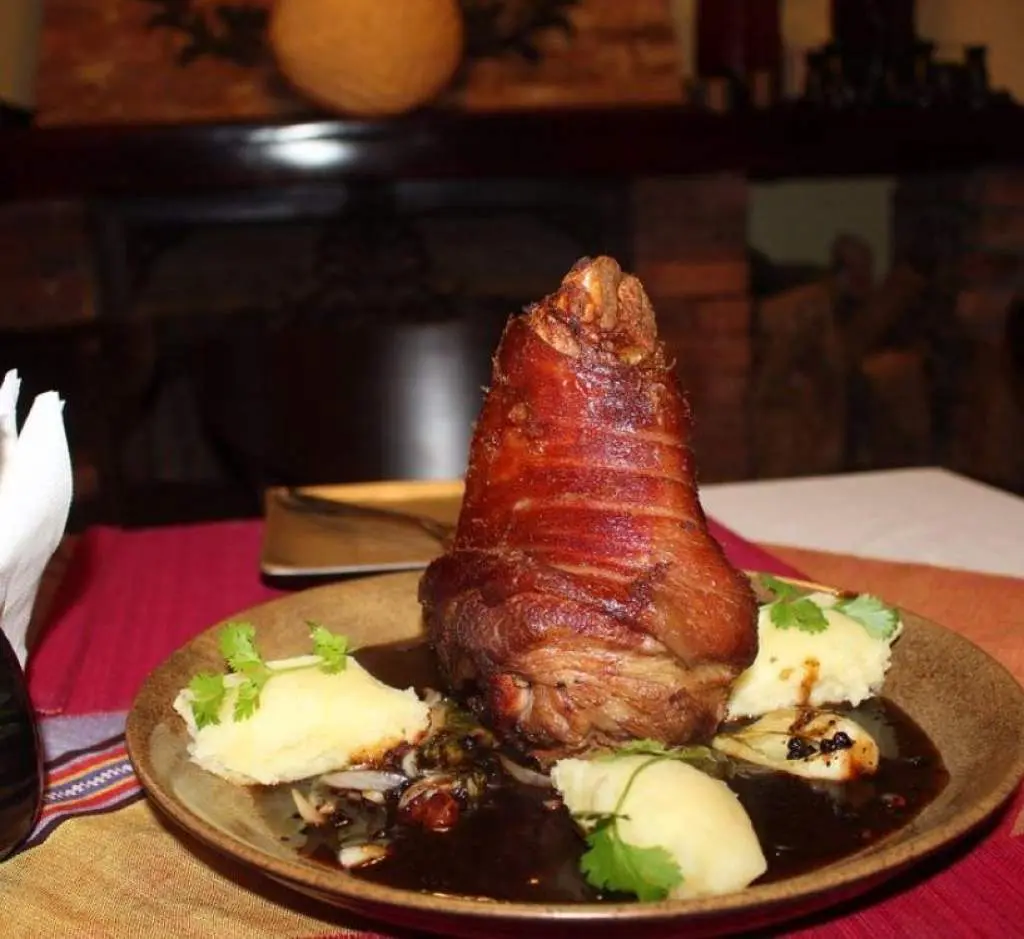 Anise Sapa Restaurant - Nh&agrave; h&agrave;ng kiểu &Acirc;u thơ mộng, ăn l&agrave; m&ecirc; ngay giữa l&ograve;ng Sapa 18