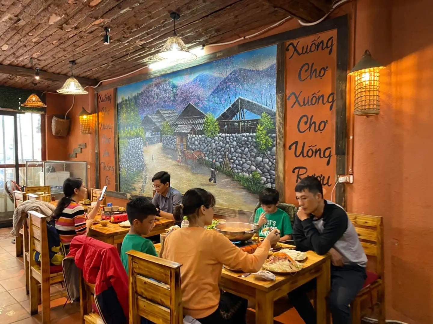 Nh&agrave; h&agrave;ng A Phủ Sapa - Nơi hội tụ tinh hoa ẩm thực T&acirc;y Bắc 4