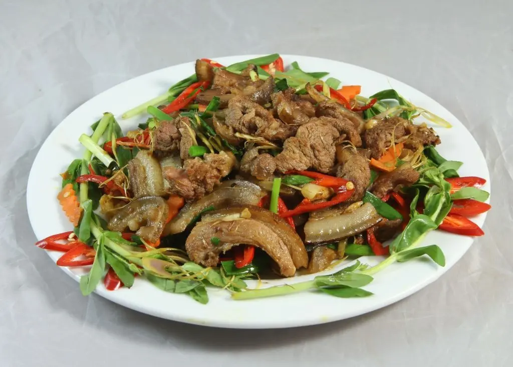 Nh&agrave; h&agrave;ng Chapa Sapa - Thưởng thức m&oacute;n ăn đậm đ&agrave; bản sắc d&acirc;n tộc v&ugrave;ng cao 8