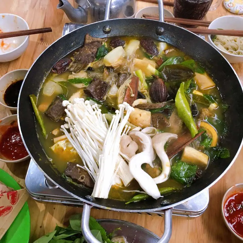 Những qu&aacute;n thắng cố Sapa chuẩn vị bạn c&oacute; thể gh&eacute; đến 7