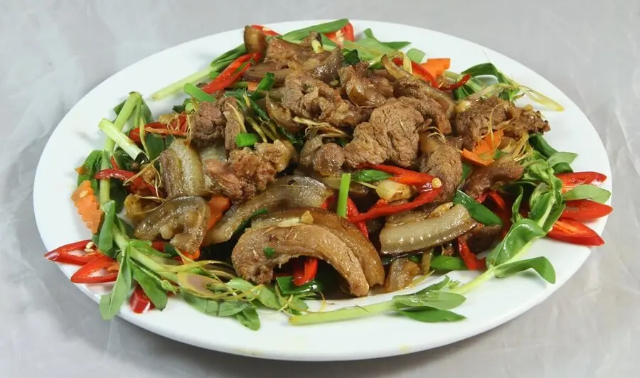 Red Dzao House Restaurant - Thưởng thức m&oacute;n ngon tại v&ugrave;ng n&uacute;i thị trấn Sapa 8