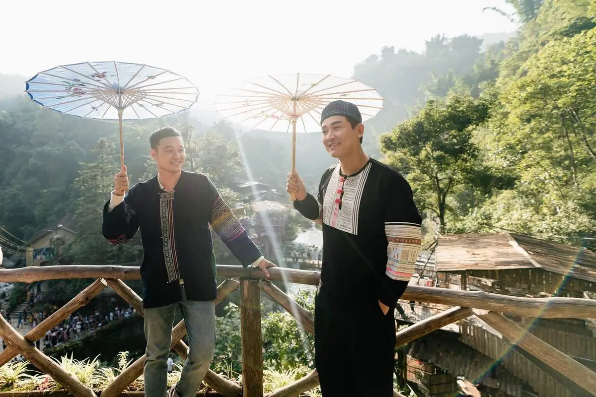 Kh&aacute;m ph&aacute; Sapa - H&agrave;nh tr&igrave;nh du h&iacute; của hai ch&agrave;ng so&aacute;i ca Quang Vinh v&agrave; Hứa Vĩ Văn 6