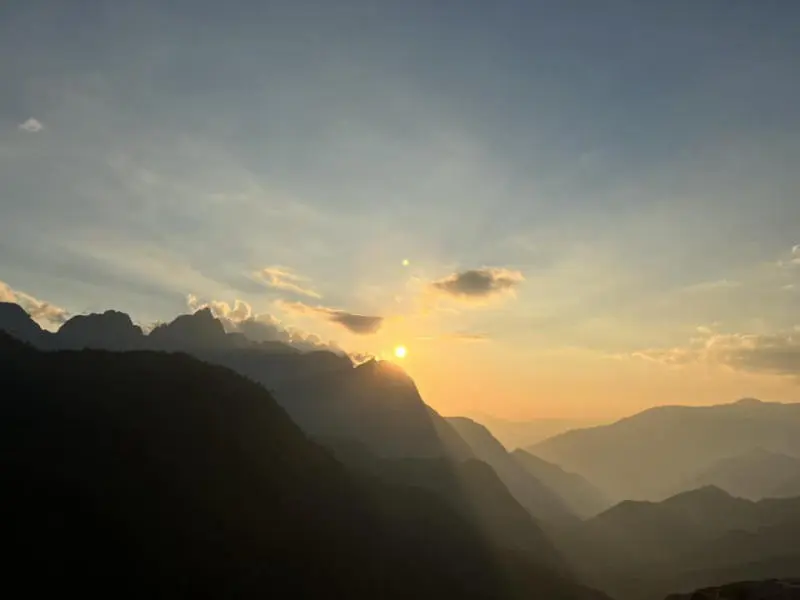 Kh&aacute;m ph&aacute; Sapa thơ mộng qua từng khung ảnh nghệ thuật 4