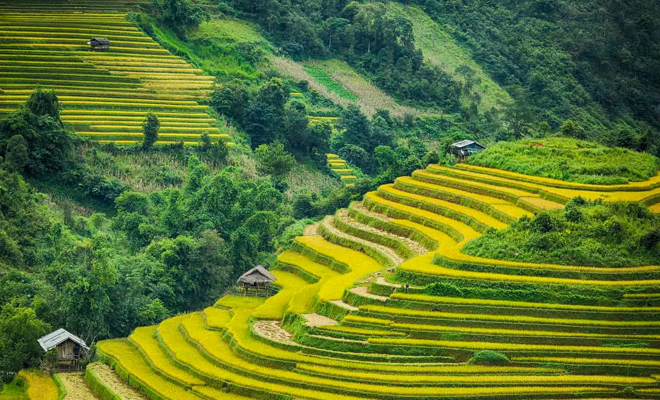 Kh&aacute;m ph&aacute; Sapa - V&ugrave;ng đất bốn m&ugrave;a m&acirc;y b&ecirc;n người 2