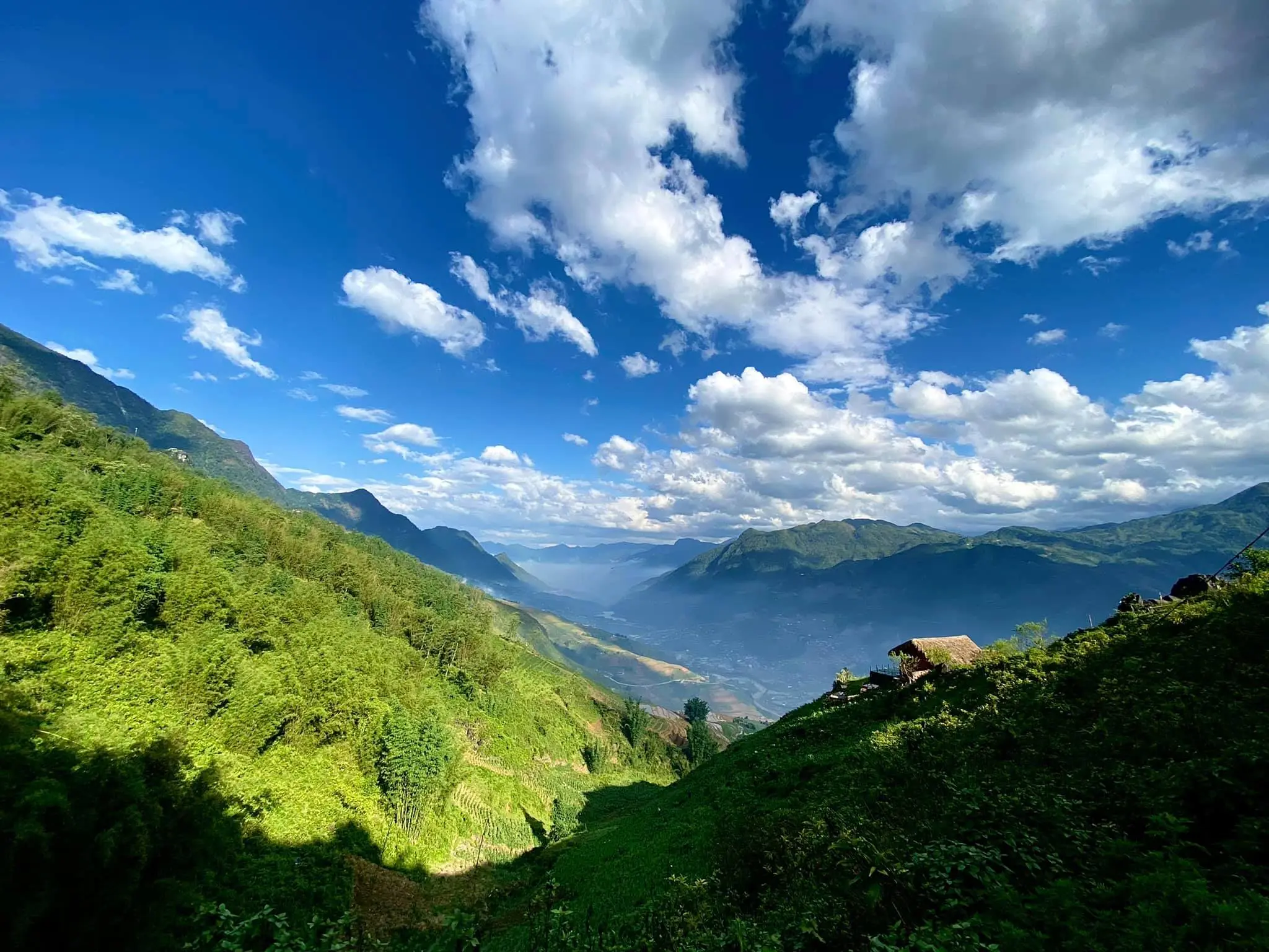 Nhanh tay săn cảnh Sapa tại Hầu Th&agrave;o với vẻ đẹp hoang sơ kh&ocirc;ng g&oacute;c chết c&ugrave;ng bạn Đặng Thuỳ Linh 2