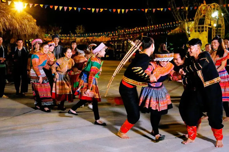 Trải nghiệm chợ phi&ecirc;n Sapa đầy sắc m&agrave;u v&agrave; hương vị 7