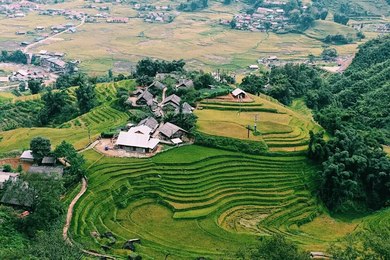 V&ugrave;ng đất M&ocirc;ng Cổ ở Sapa - Nơi b&igrave;nh y&ecirc;n v&agrave; thư gi&atilde;n t&acirc;m hồn 11