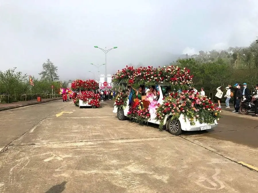 Kh&aacute;m ph&aacute; lễ hội hoa hồng Fansipan 2022 lớn nhất v&ugrave;ng T&acirc;y Bắc 6