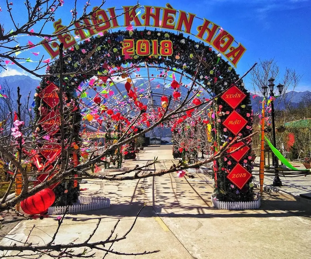Lễ hội kh&egrave;n hoa v&agrave; Mở cổng trời Fansipan - Kh&aacute;m ph&aacute; lễ hội miền n&uacute;i T&acirc;y Bắc kỳ vĩ 4