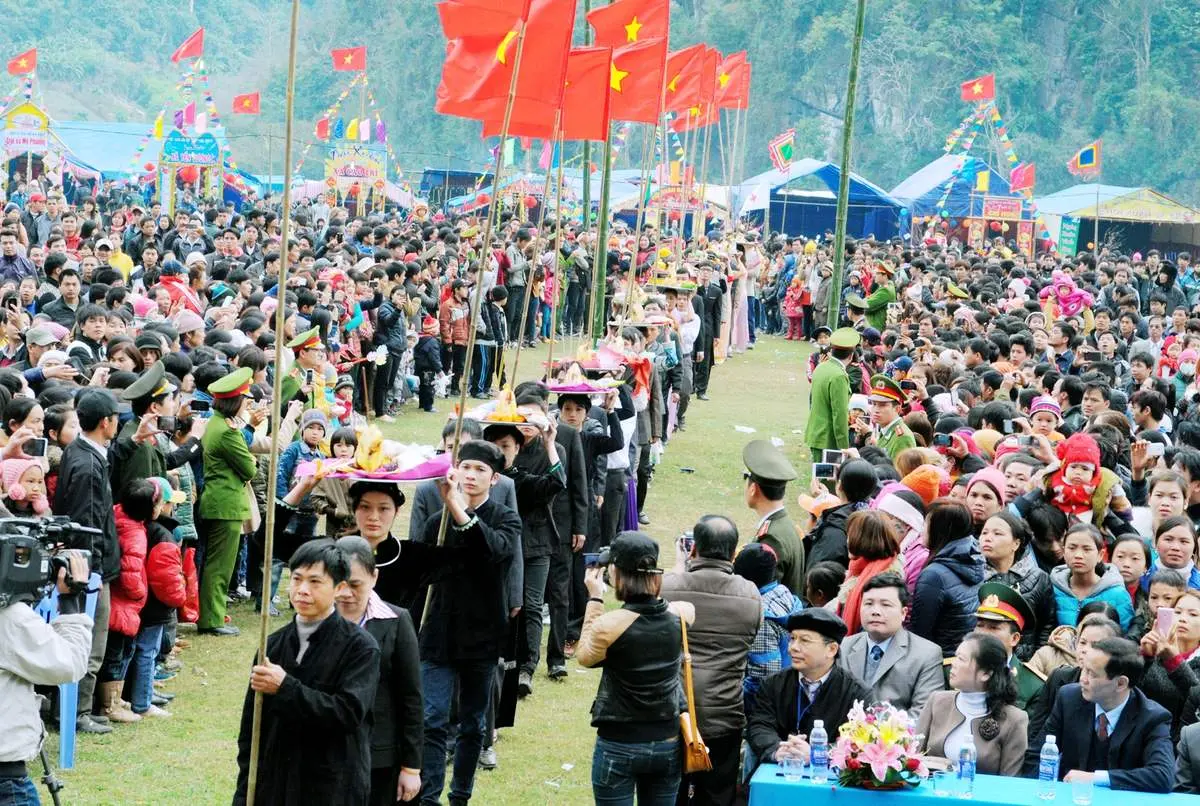 Lễ hội Nhặn Sồng Sapa - Lễ hội truyền thống lâu đời nhất của mảnh đất mù sương