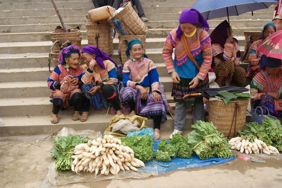 Chia sẻ kinh nghiệm mua sắm ở Sapa kh&ocirc;ng cần lo về gi&aacute; 5