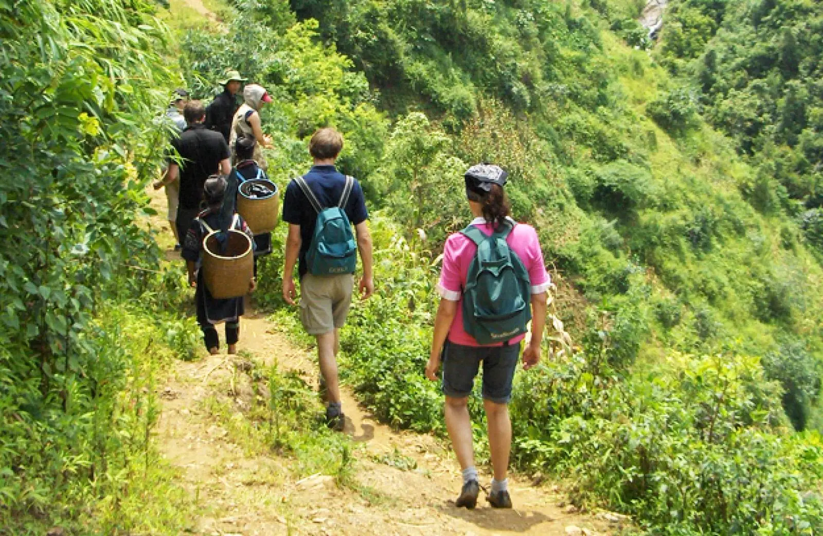 Kinh nghiệm đi Trekking v&agrave; thăm bản l&agrave;ng Sapa - Những mẹo bổ &iacute;ch bạn cần n&ecirc;n biết 5