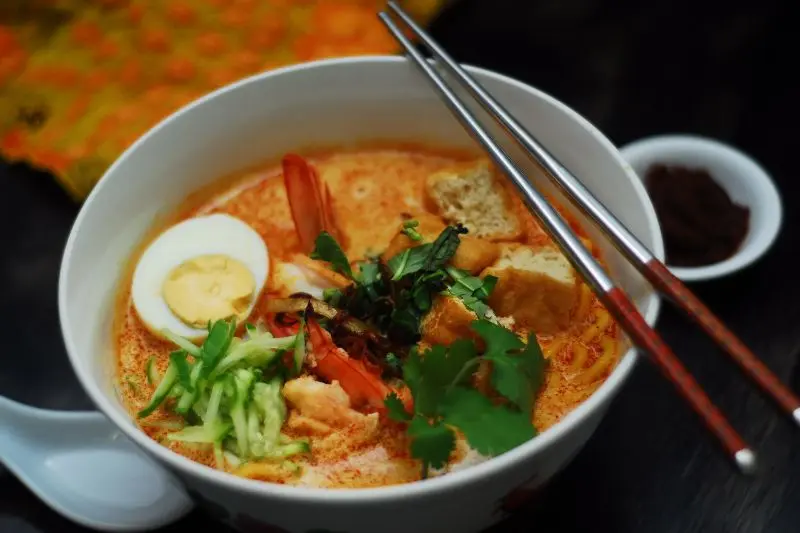 Kh&aacute;m ph&aacute; ẩm thực Nyonya giao h&ograve;a đa sắc tộc 3