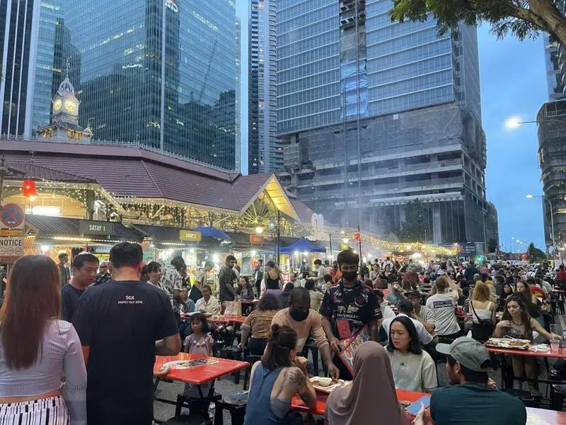 Lau Pa Sat: Cửa g&otilde; thi&ecirc;n đường ẩm thực tại trung t&acirc;m Singapore 6