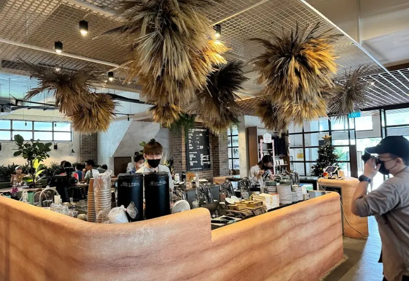 Lưu ngay top 17 qu&aacute;n cafe Singapore si&ecirc;u xịn s&ograve;, view đẹp 7