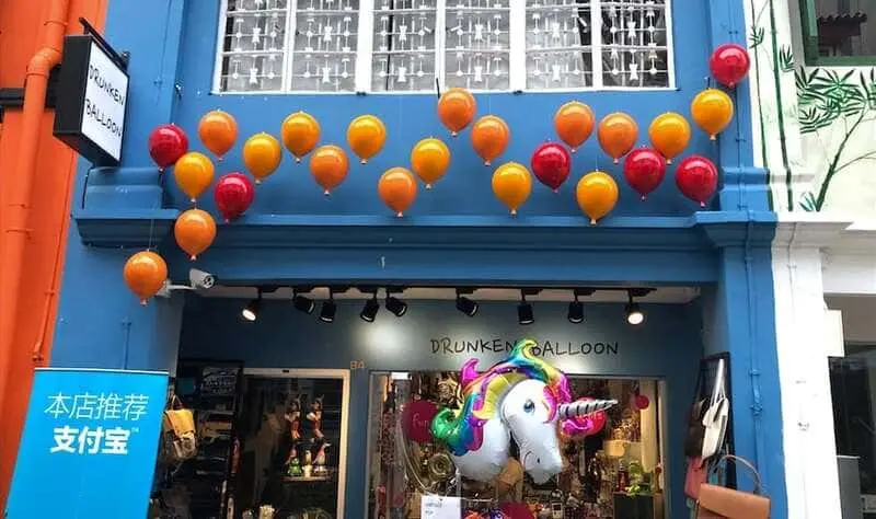Kh&aacute;m ph&aacute; Haji Lane Singapore, cung đường mua sắm th&uacute; vị 8