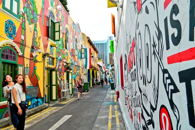 Kh&aacute;m ph&aacute; Haji Lane Singapore, cung đường mua sắm th&uacute; vị 2