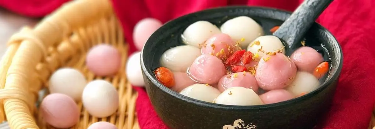 Chè Ỷ Sóc Trăng vị ngon hấp dẫn cùng với màu sắc bắt mắt
