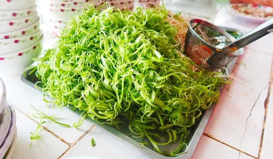 B&uacute;n nước l&egrave;o S&oacute;c Trăng đậm đ&agrave; hương vị ẩm thực T&acirc;y Nam Bộ 6