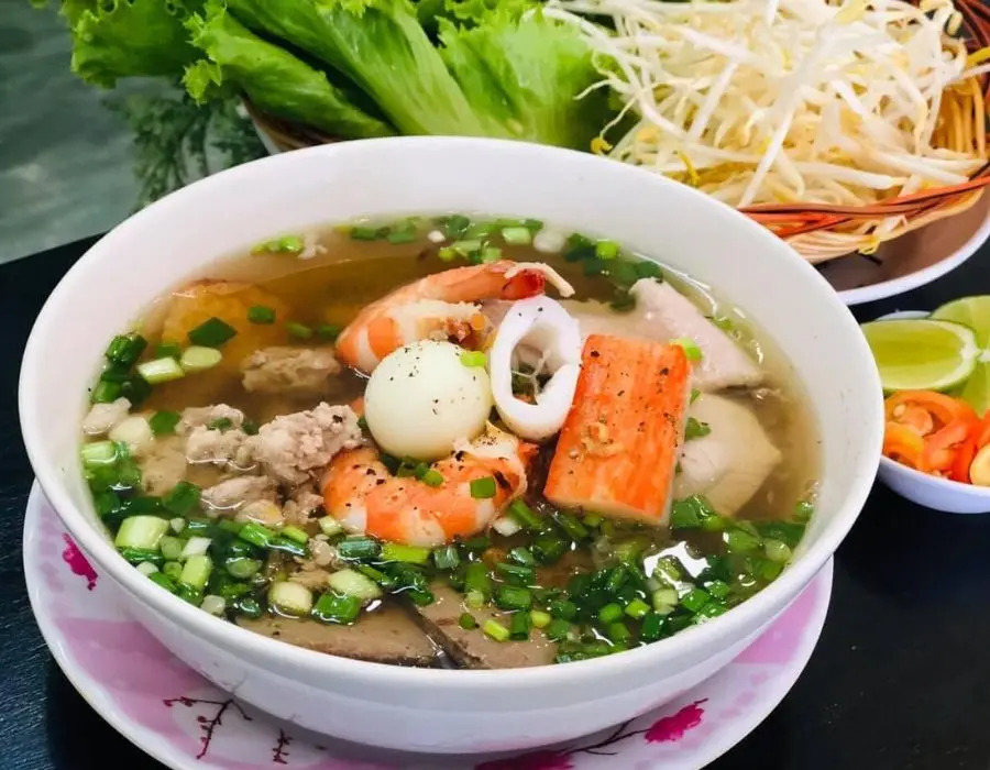 Hương vị Hủ Tiếu Nam Vang Ngọc Trinh đậm đ&agrave;, thơm ngon 3