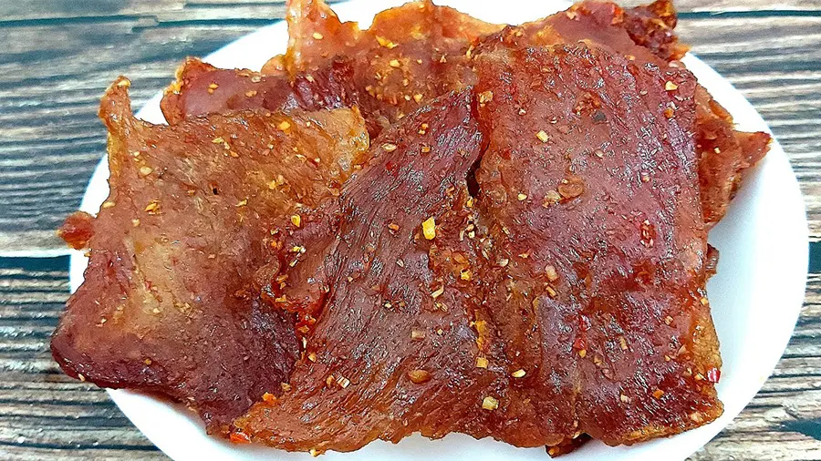 Kh&ocirc; thịt heo Sóc Trăng v&agrave; hương vị l&agrave;m n&ecirc;n loại đặc sản nức tiếng 2