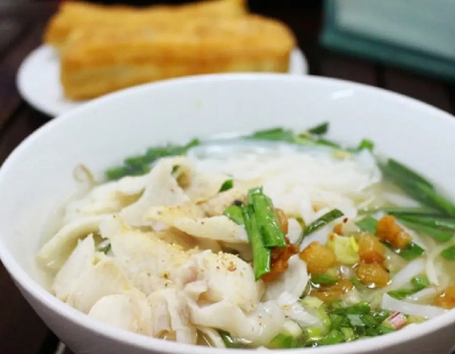 M&oacute;n hủ tiếu c&aacute; người Triều Ch&acirc;u S&oacute;c Trăng, thơm ngon trọn vị 2
