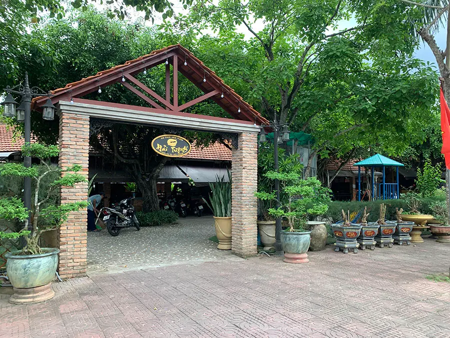 Nh&agrave; H&agrave;ng Hải Tượng S&oacute;c Trăng v&agrave; kh&ocirc;ng gian sang trọng, thực đơn chất lượng 2