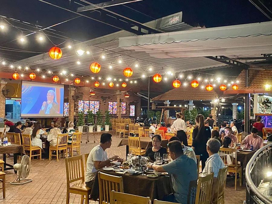 Nh&agrave; H&agrave;ng Hải Tượng S&oacute;c Trăng v&agrave; kh&ocirc;ng gian sang trọng, thực đơn chất lượng 4