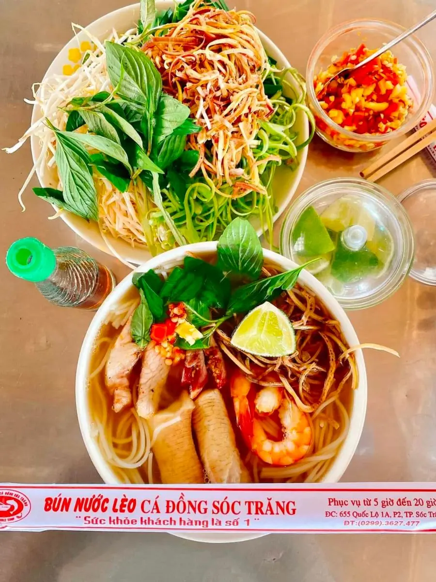 Qu&aacute;n B&uacute;n Nước L&egrave;o C&aacute; Đồng S&oacute;c Trăng đ&atilde; ăn một lần l&agrave; chỉ c&oacute; ghiền 3